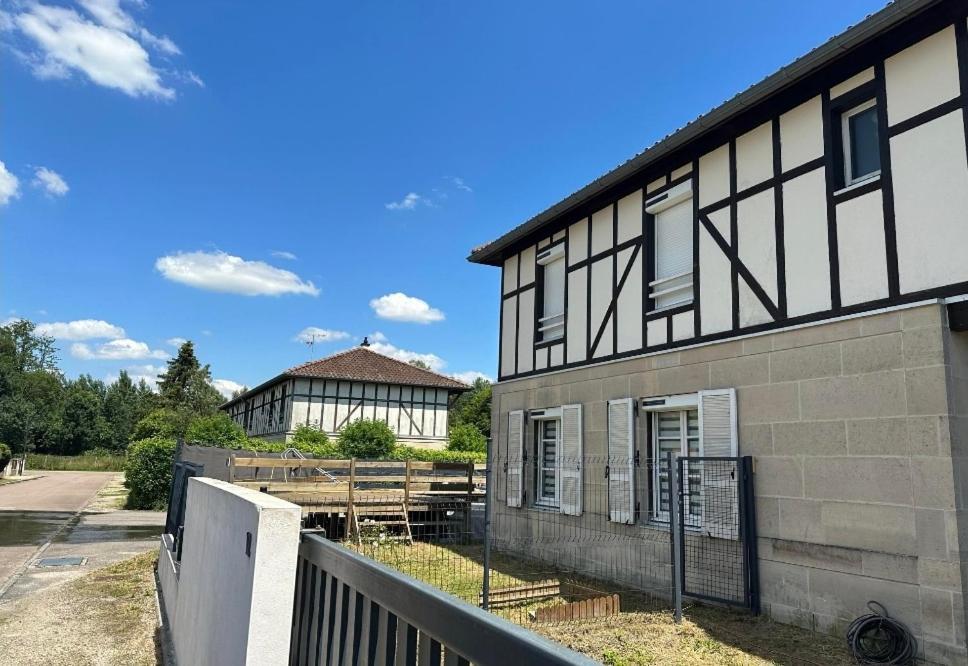 Charmante Maison Comme Chez Soi Saint-Amand-sur-Fion Exterior photo